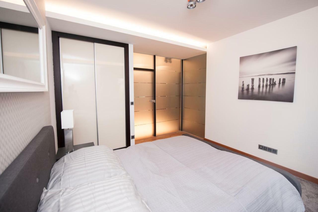 Apartament Zeta Lux 乌斯特龙 外观 照片